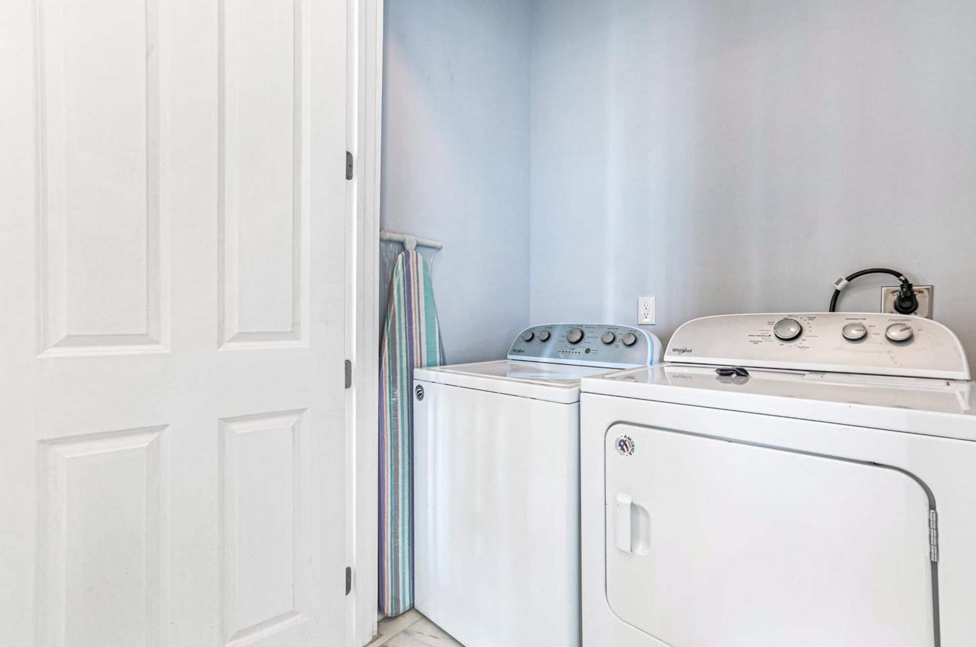 Apartment 5br Penthouse With Amenities Near Fq *